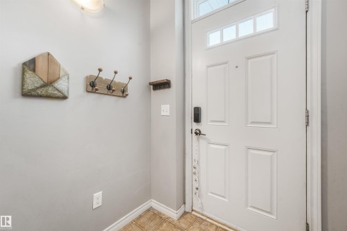 #33 3010 33 Av Nw, Edmonton, AB - Indoor Photo Showing Other Room
