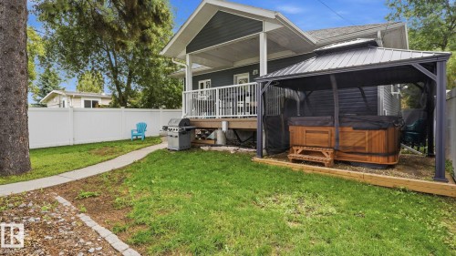10112 105 Street, Westlock, AB - Outdoor