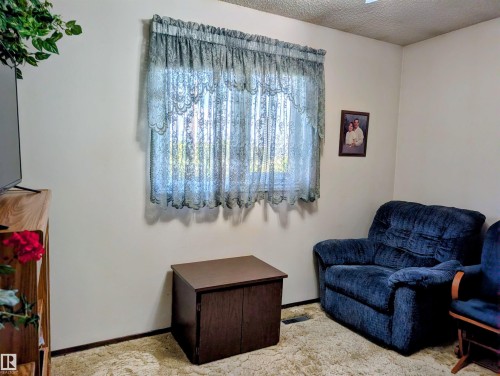 Additional content - 6014 50 Street, Vegreville, AB - Indoor