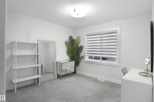 17252 71 Street Nw, Edmonton, AB - Indoor