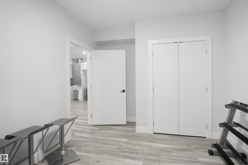 17252 71 Street Nw, Edmonton, AB - Indoor