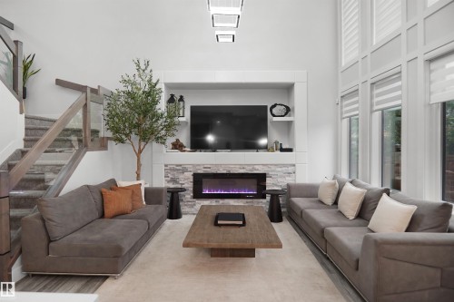 17252 71 Street Nw, Edmonton, AB - Indoor Photo Showing Living Room With Fireplace