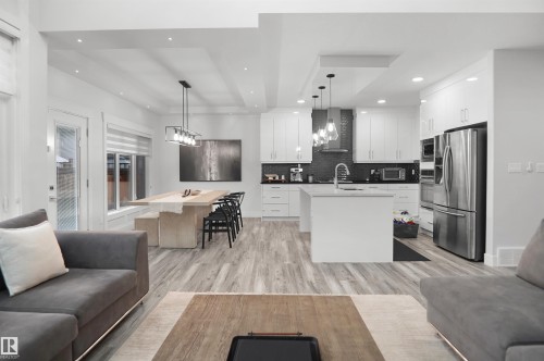 17252 71 Street Nw, Edmonton, AB - Indoor