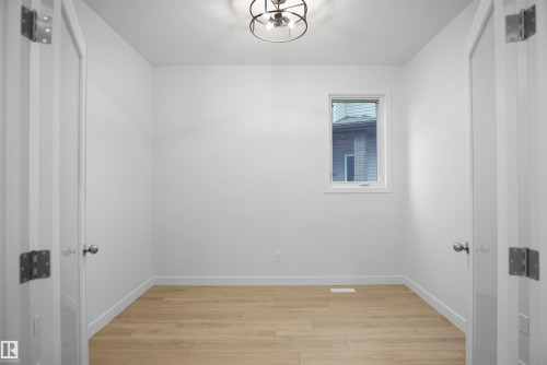 621 Ashgrove Circle, Leduc, AB - Indoor Photo Showing Other Room