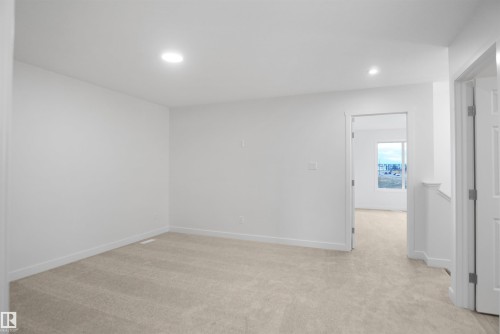 621 Ashgrove Circle, Leduc, AB - Indoor Photo Showing Other Room