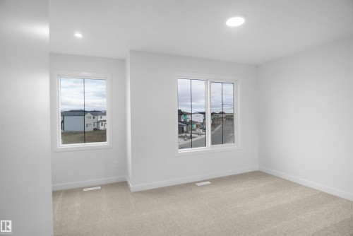 621 Ashgrove Circle, Leduc, AB - Indoor Photo Showing Other Room