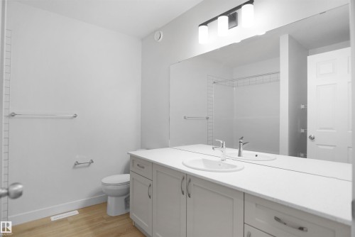 621 Ashgrove Circle, Leduc, AB - Indoor Photo Showing Bathroom