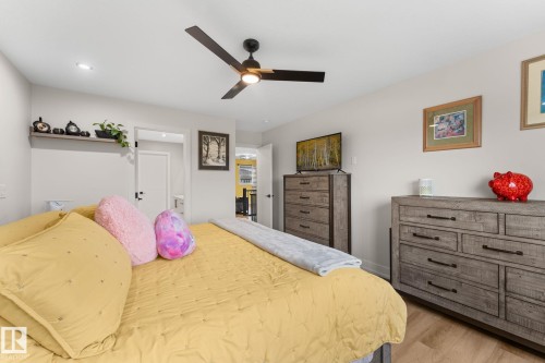 52 Avery Cove, Spruce Grove, AB - Indoor Photo Showing Bedroom