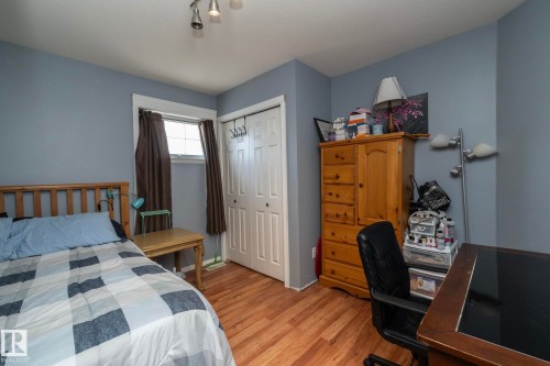23 Delage Crescent, St. Albert, AB - Indoor Photo Showing Bedroom