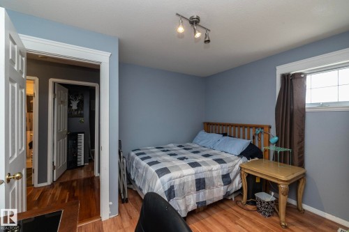 23 Delage Crescent, St. Albert, AB - Indoor Photo Showing Bedroom