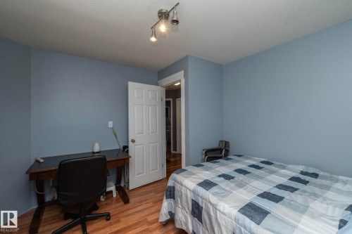 23 Delage Crescent, St. Albert, AB - Indoor Photo Showing Bedroom