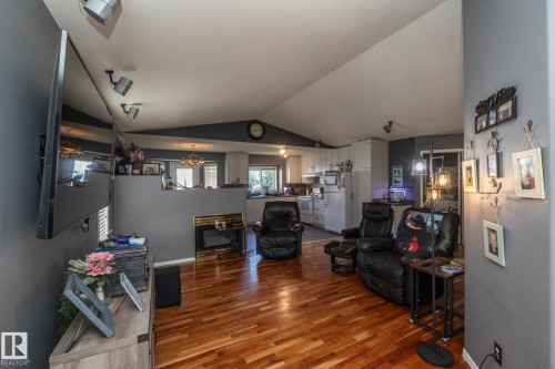 23 Delage Crescent, St. Albert, AB - Indoor Photo Showing Other Room