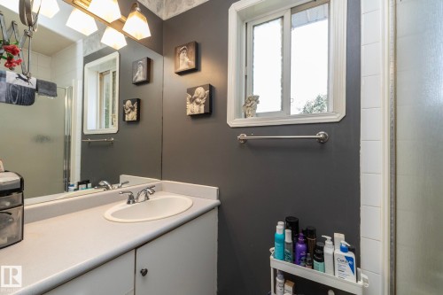23 Delage Crescent, St. Albert, AB - Indoor Photo Showing Bathroom