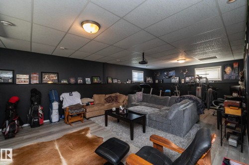 23 Delage Crescent, St. Albert, AB - Indoor