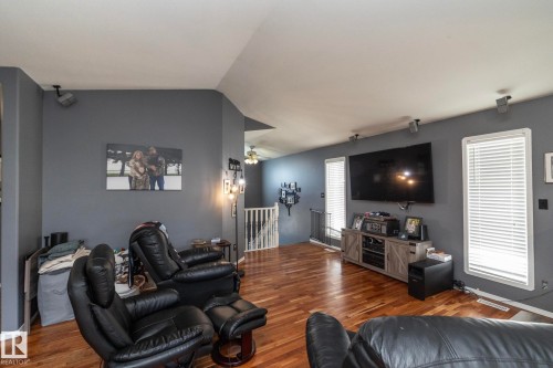 23 Delage Crescent, St. Albert, AB - Indoor Photo Showing Living Room