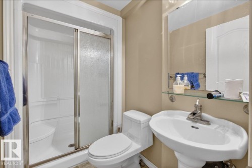 16604 115 Street Nw, Edmonton, AB - Indoor Photo Showing Bathroom