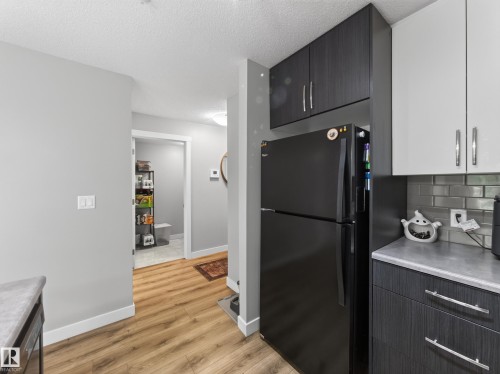 #121 3670 139 Av Nw, Edmonton, AB - Indoor Photo Showing Kitchen