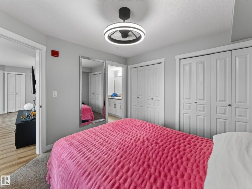 #121 3670 139 Av Nw, Edmonton, AB - Indoor Photo Showing Bedroom