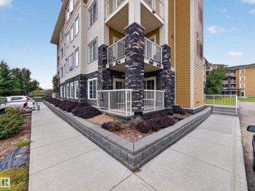 #121 3670 139 Av Nw, Edmonton, AB - Outdoor