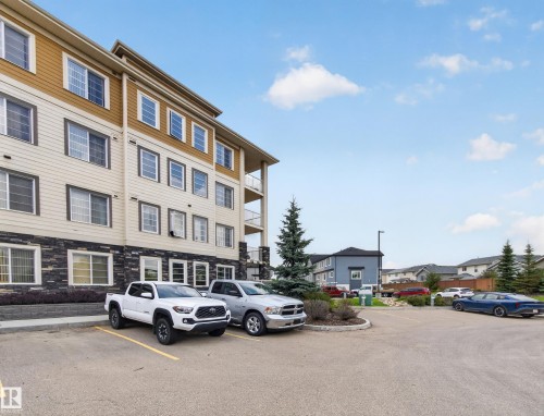 #121 3670 139 Av Nw, Edmonton, AB - Outdoor