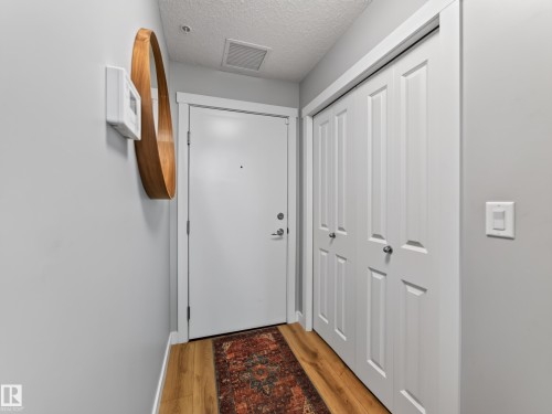 #121 3670 139 Av Nw, Edmonton, AB - Indoor Photo Showing Other Room