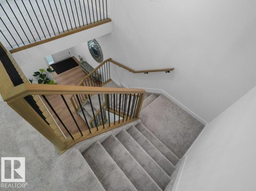 1077 Cristall Crescent Sw, Edmonton, AB - Indoor Photo Showing Other Room