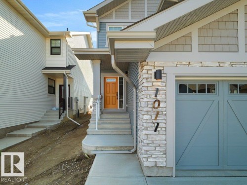 1077 Cristall Crescent Sw, Edmonton, AB - Outdoor