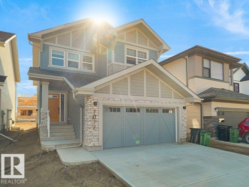 1077 Cristall Crescent Sw, Edmonton, AB - Outdoor