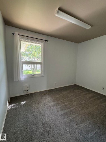 4413 51 Street, Vegreville, AB - Indoor Photo Showing Other Room