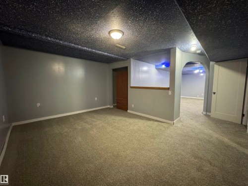 4413 51 Street, Vegreville, AB - Indoor