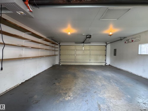 4413 51 Street, Vegreville, AB - Indoor Photo Showing Garage