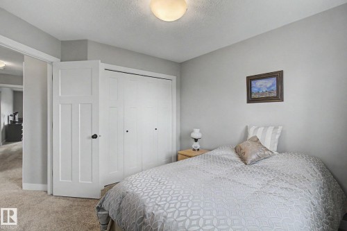 7147 Cardinal Way Sw, Edmonton, AB - Indoor Photo Showing Bedroom