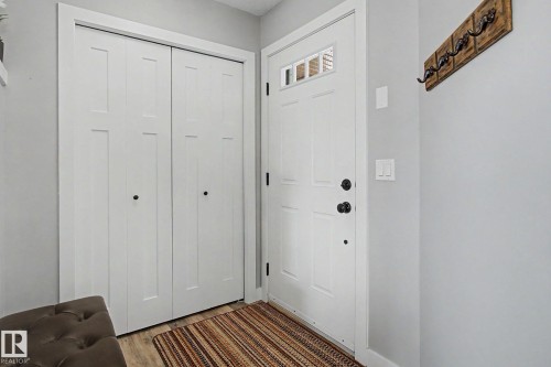 7147 Cardinal Way Sw, Edmonton, AB - Indoor Photo Showing Other Room