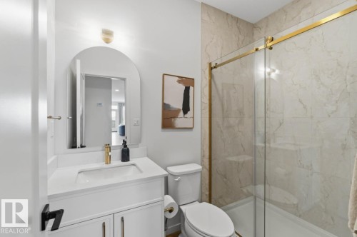 7105 50A Avenue, Beaumont, AB - Indoor Photo Showing Bathroom