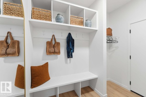 7105 50A Avenue, Beaumont, AB - Indoor With Storage