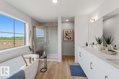 7105 50A Avenue, Beaumont, AB - Indoor Photo Showing Bathroom