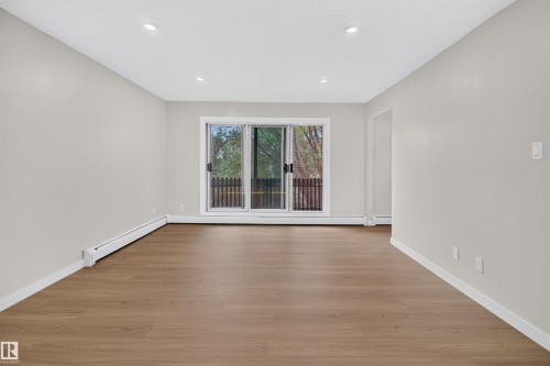 #305 11907 81 St Nw, Edmonton, AB - Indoor