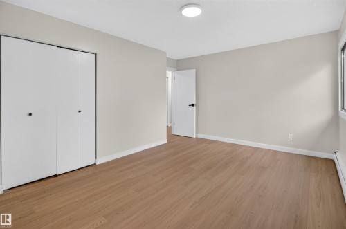 #305 11907 81 St Nw, Edmonton, AB - Indoor Photo Showing Other Room