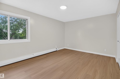 #305 11907 81 St Nw, Edmonton, AB - Indoor Photo Showing Other Room