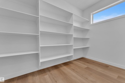 159 Graybriar Dr, Stony Plain, AB - Indoor With Storage