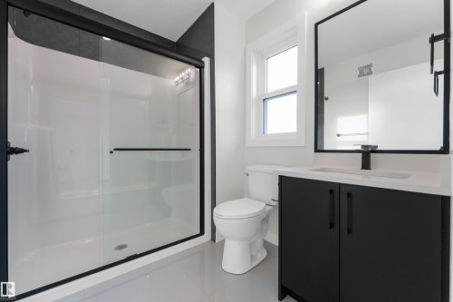 70 Covell Common, Spruce Grove, AB - Indoor Photo Showing Bathroom