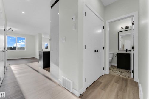 70 Covell Common, Spruce Grove, AB - Indoor Photo Showing Other Room