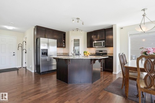 10 Rockwell Close, Fort Saskatchewan, AB - Indoor Photo Showing Kitchen With Upgraded Kitchen
