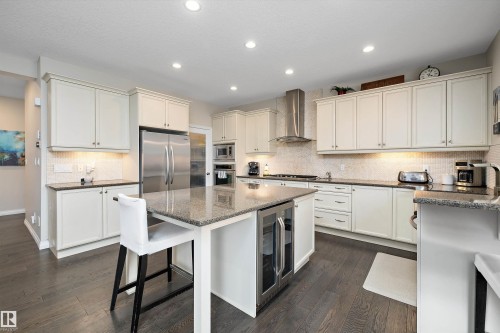 4015 Alexander Way Sw, Edmonton, AB 