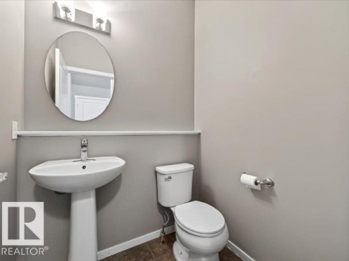 #56 8209 217 St Nw, Edmonton, AB - Indoor Photo Showing Bathroom