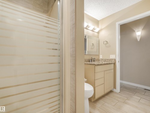 4335 47 Street Nw, Edmonton, AB - Indoor Photo Showing Bathroom