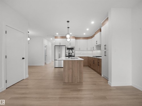 Beaumont, AB - Indoor Photo Showing Kitchen
