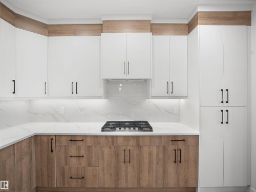 Beaumont, AB - Indoor Photo Showing Kitchen