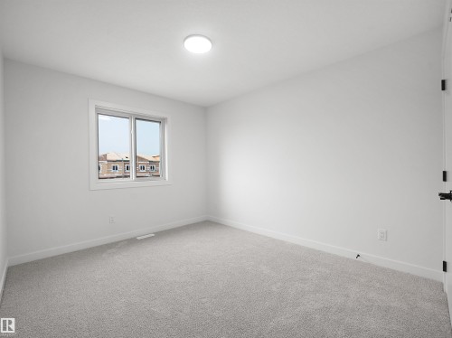 Beaumont, AB - Indoor Photo Showing Other Room