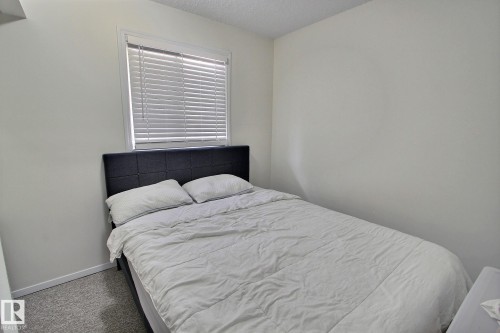 17004 100 Street Nw, Edmonton, AB - Indoor Photo Showing Bedroom